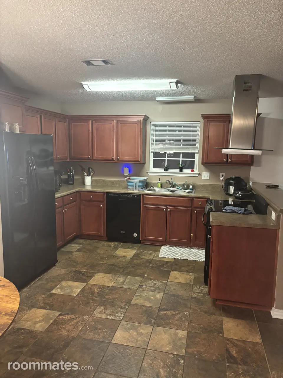 Profile photo 6 of 9