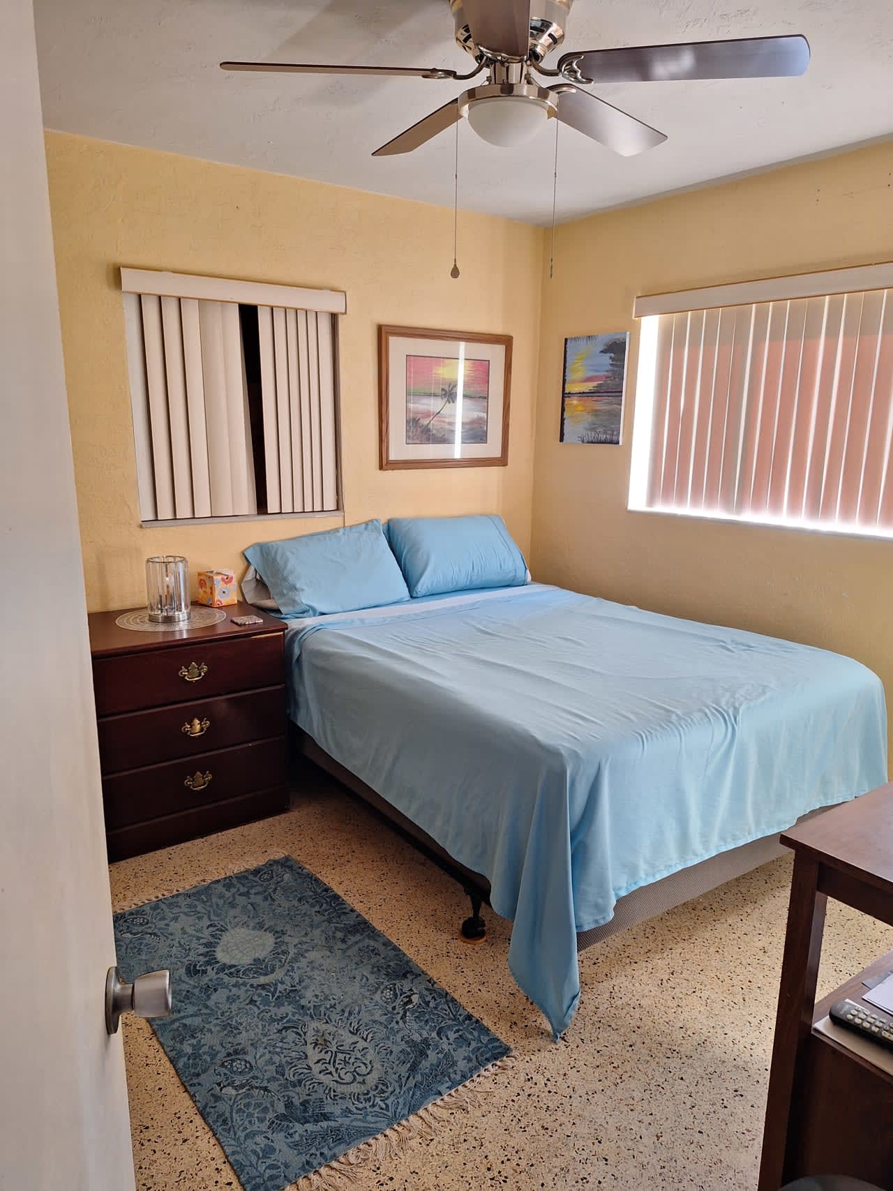 Profile photo 11 of 12