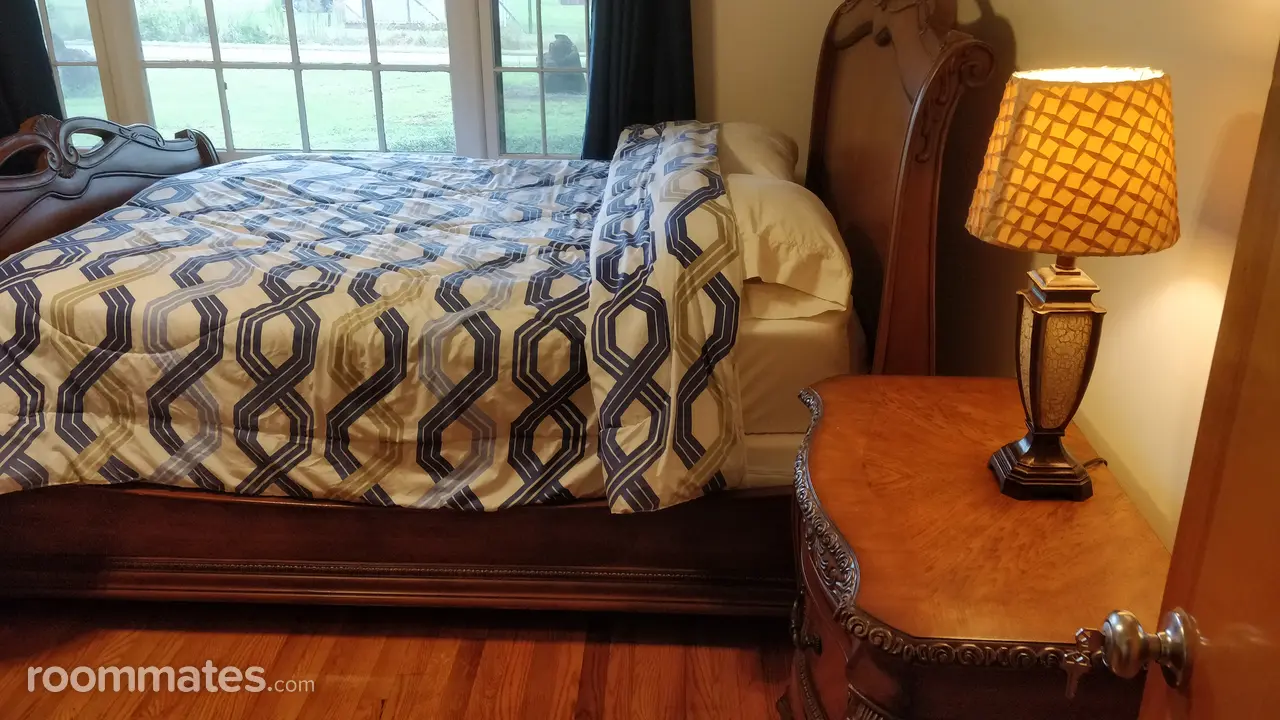 Profile photo 10 of 11