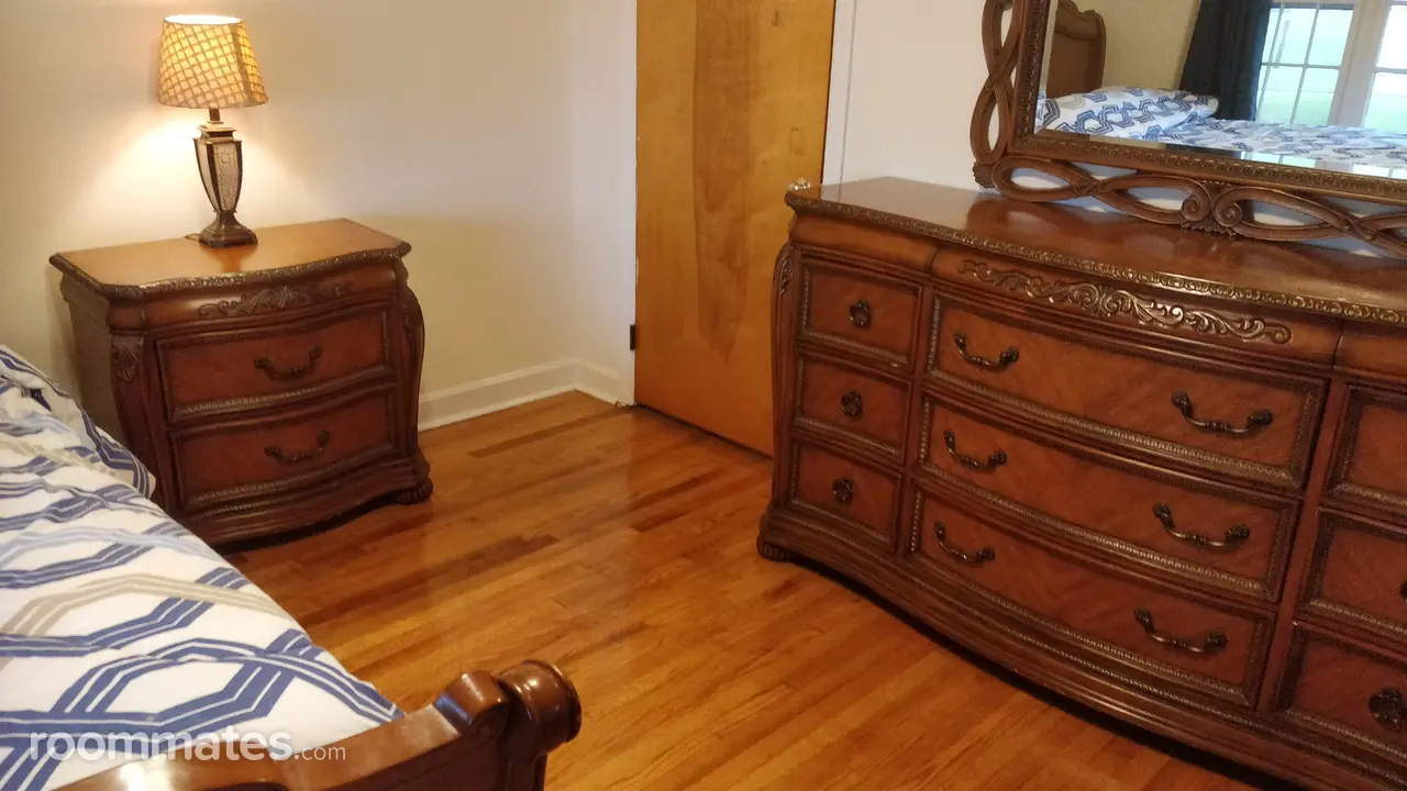 Profile photo 5 of 11