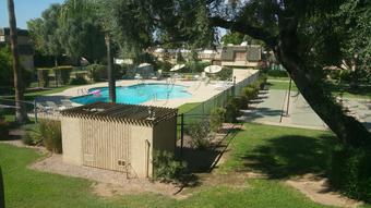 Room for rent in Scottsdale, Arizona $980, townhouse