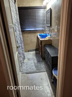 Room for rent in Phoenix, AZ $800, house