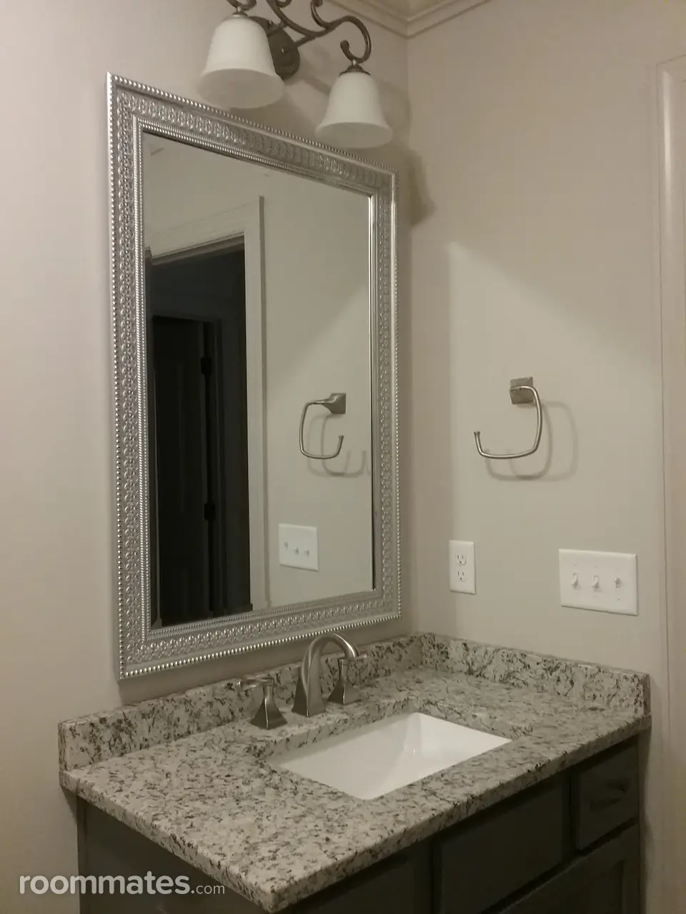 Profile photo 7 of 11