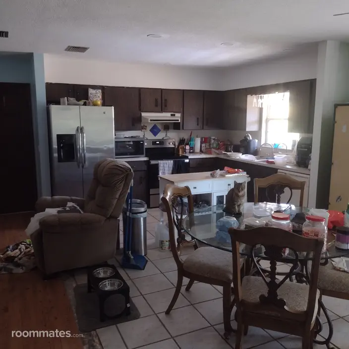 Room for rent in Riverview, FL $750, house