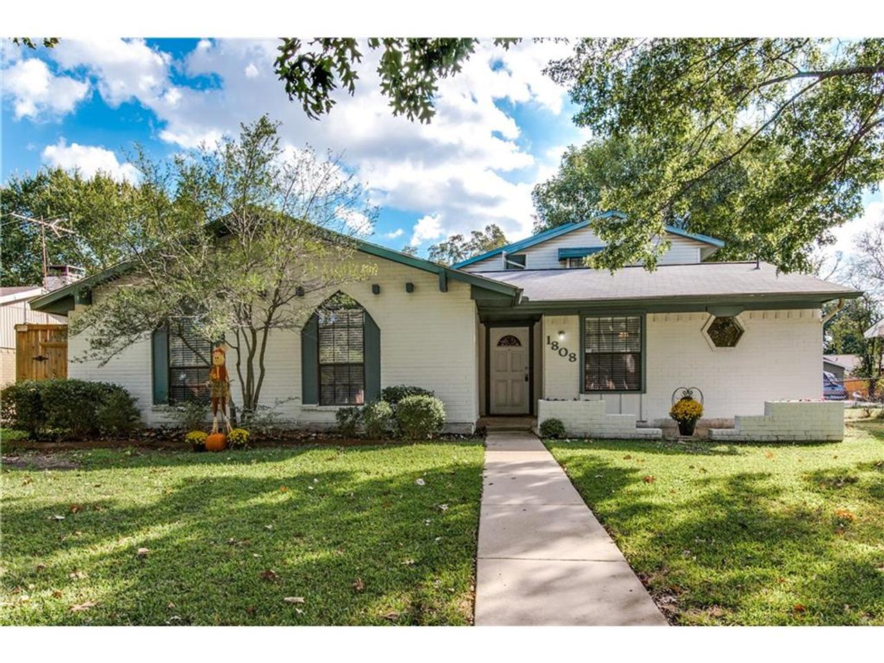 Profile photo 1 of 5