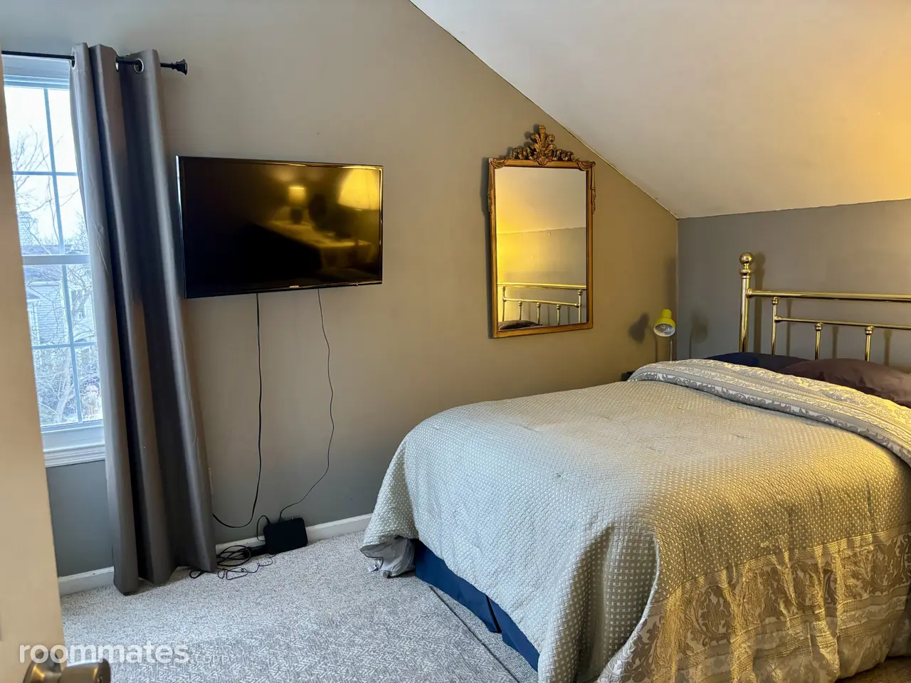 Profile photo 3 of 11