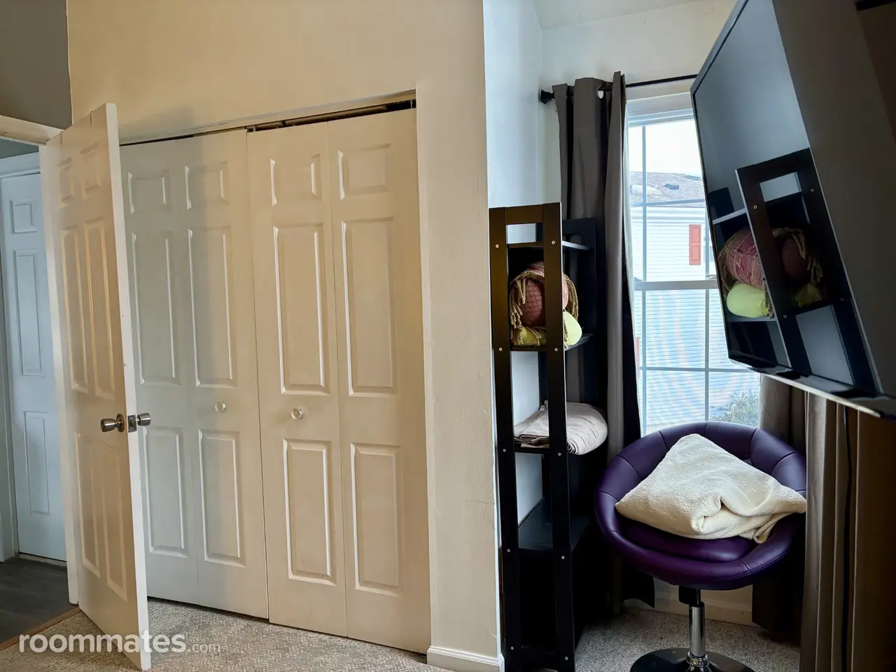 Profile photo 1 of 11