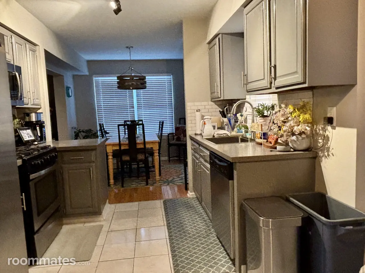 Profile photo 8 of 11