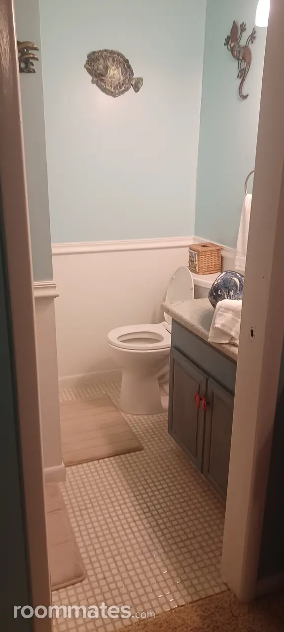 Profile photo 3 of 17