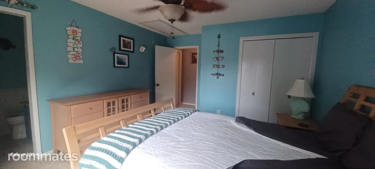 Profile photo 1 of 17