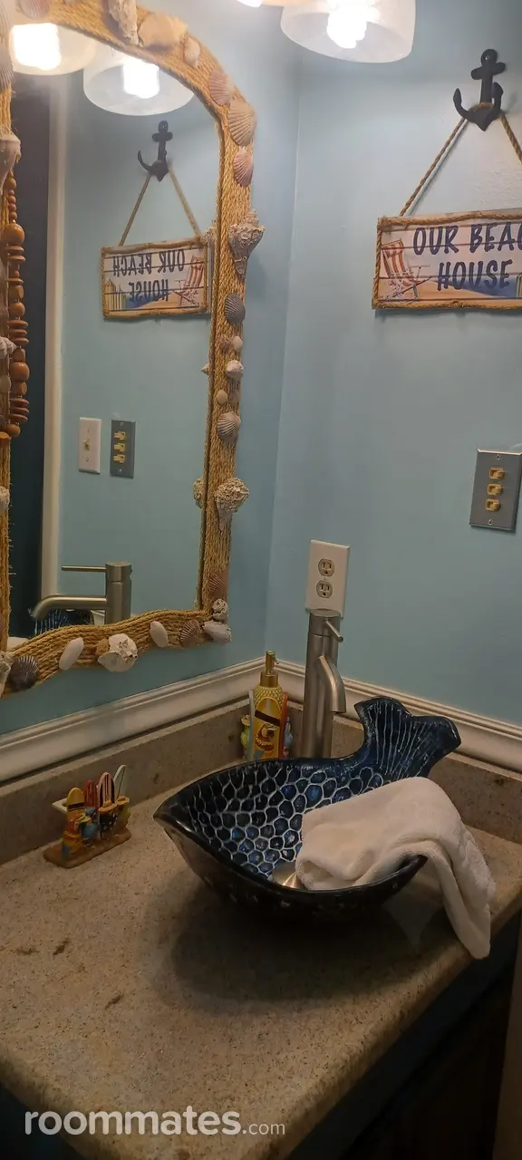 Profile photo 4 of 17