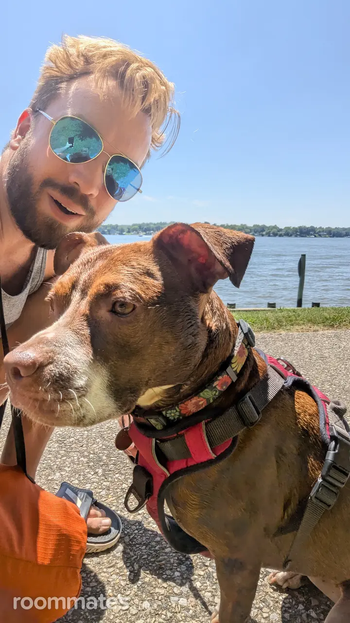 Profile photo 6 of 9