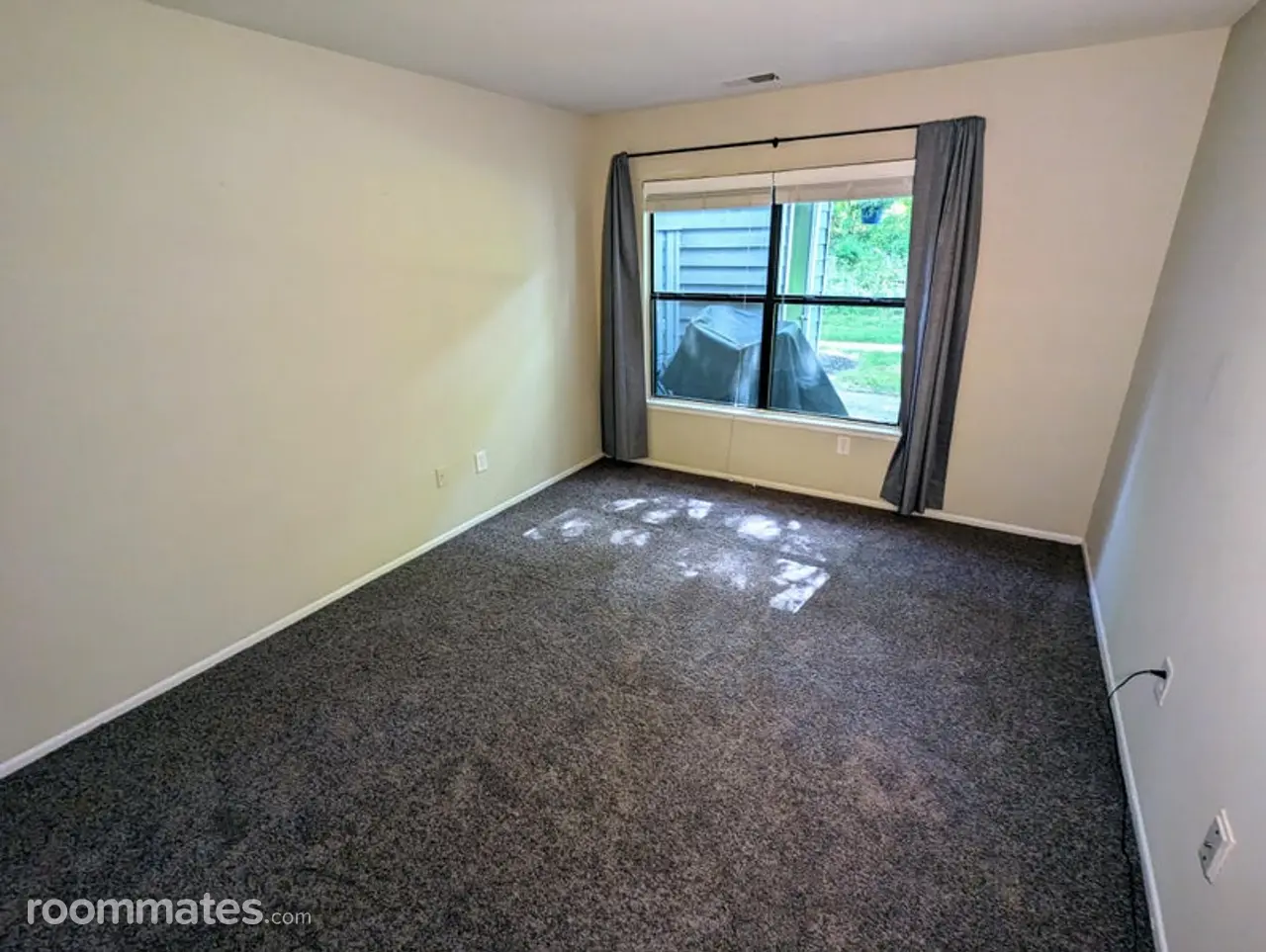 Profile photo 1 of 9