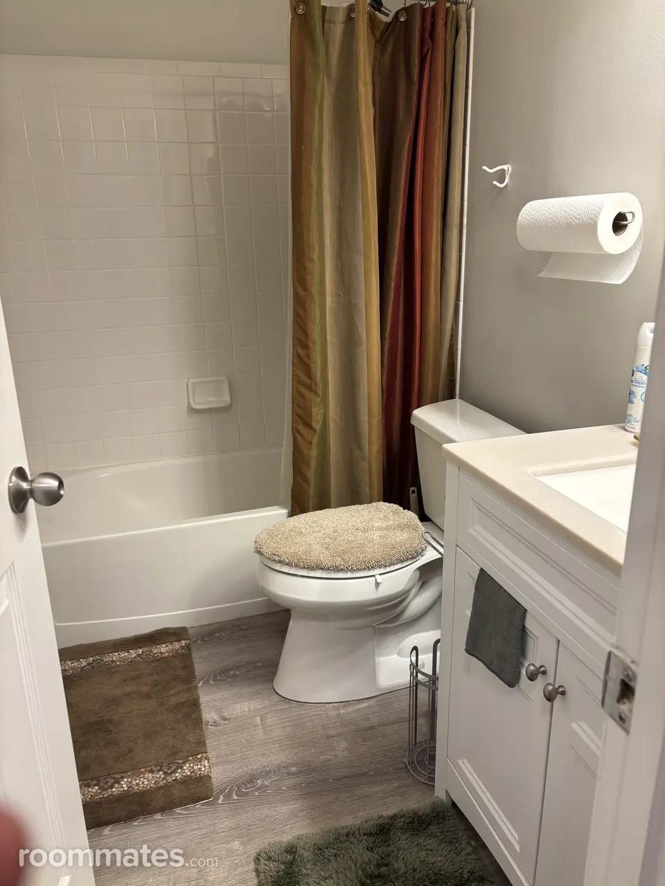 Profile photo 2 of 6