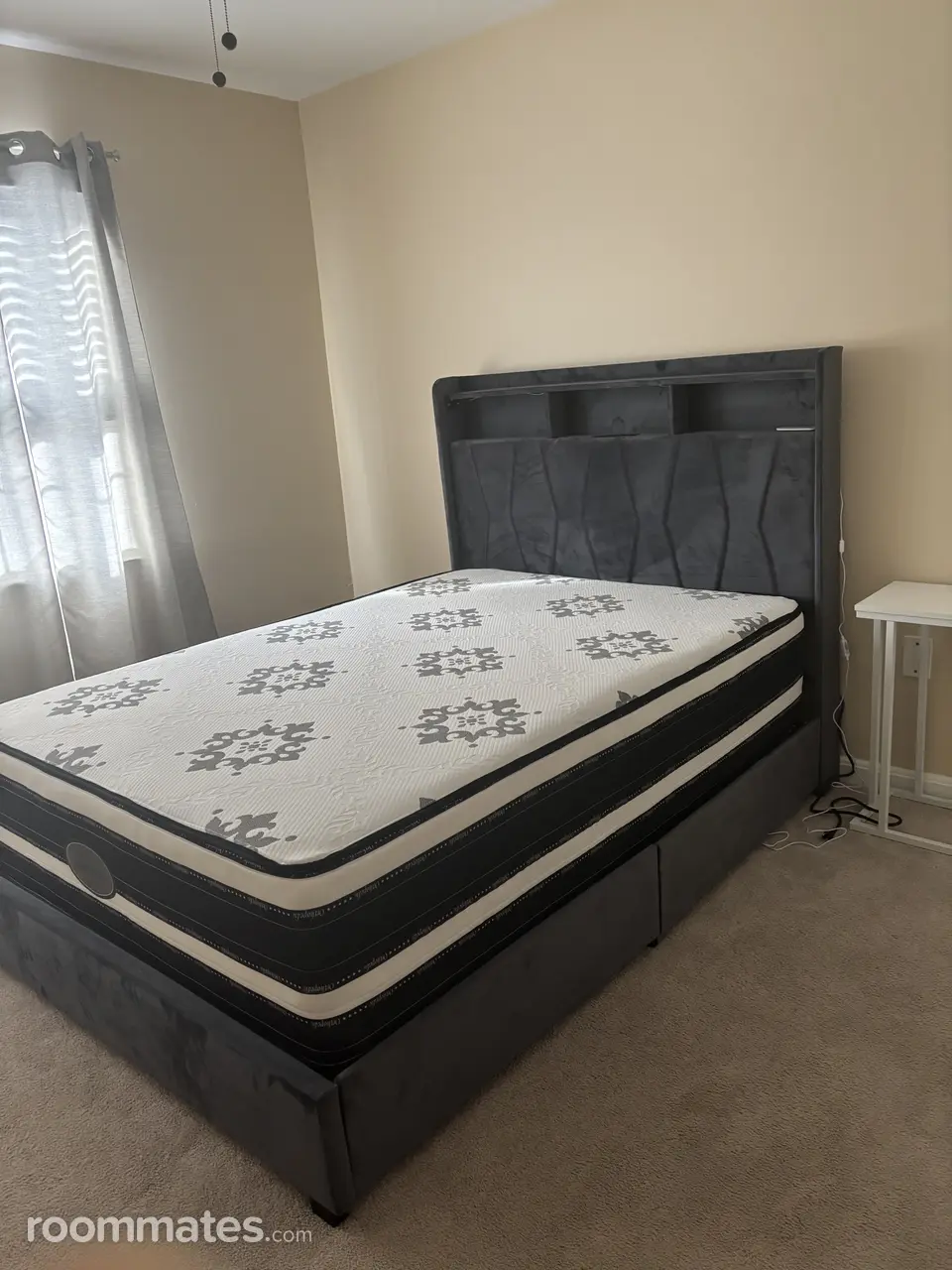 Profile photo 3 of 6