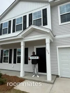 Room for rent in Springfield, GA $800, house
