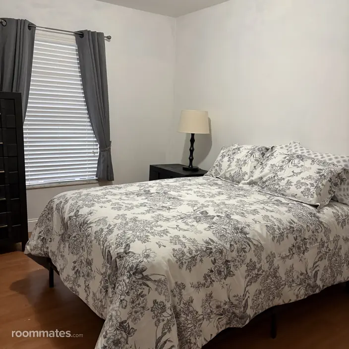 Room for rent in Deerfield Beach, FL $1400, house