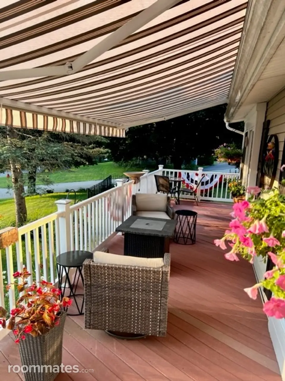 Profile photo 7 of 15