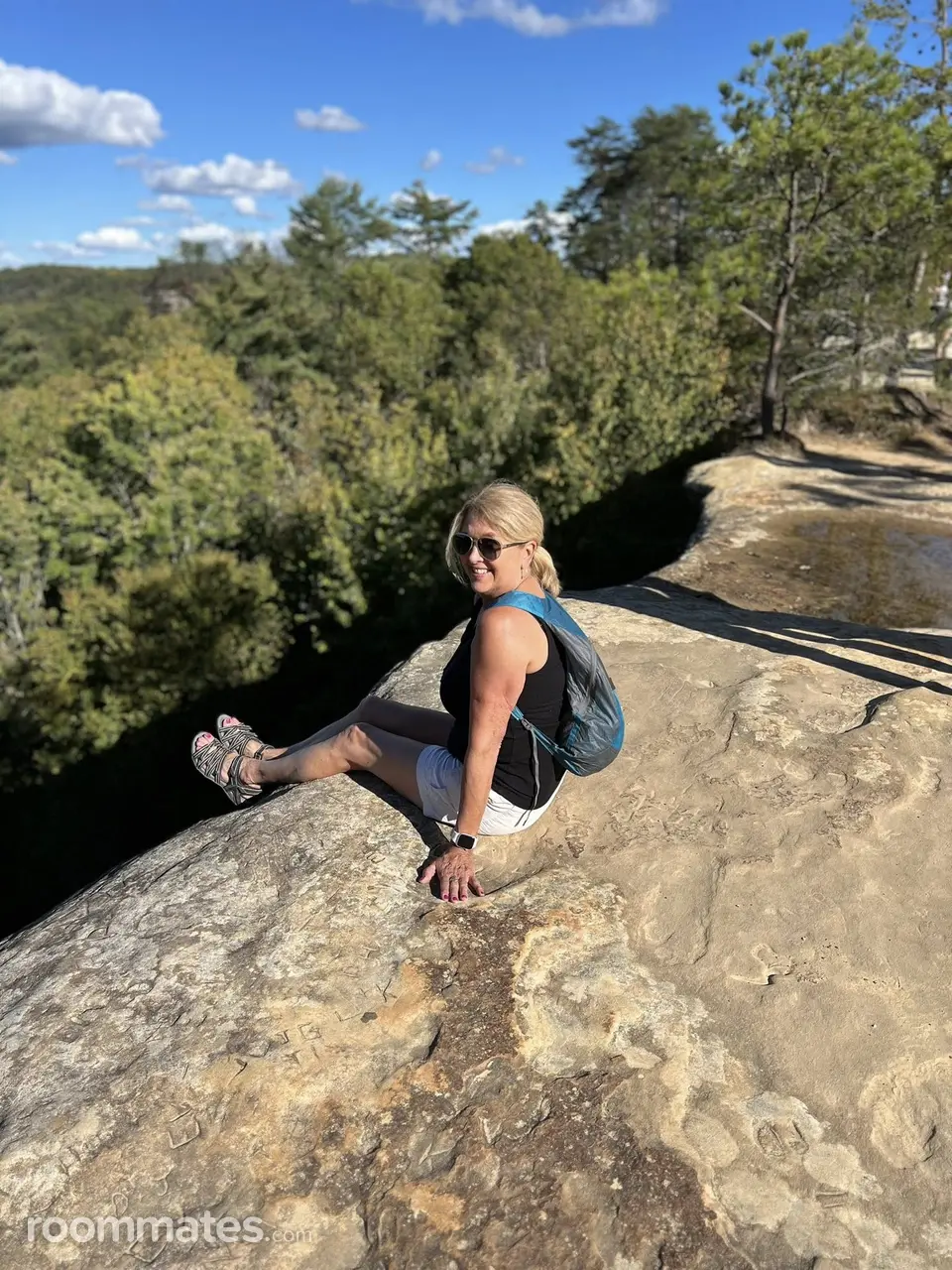 Profile photo 12 of 15