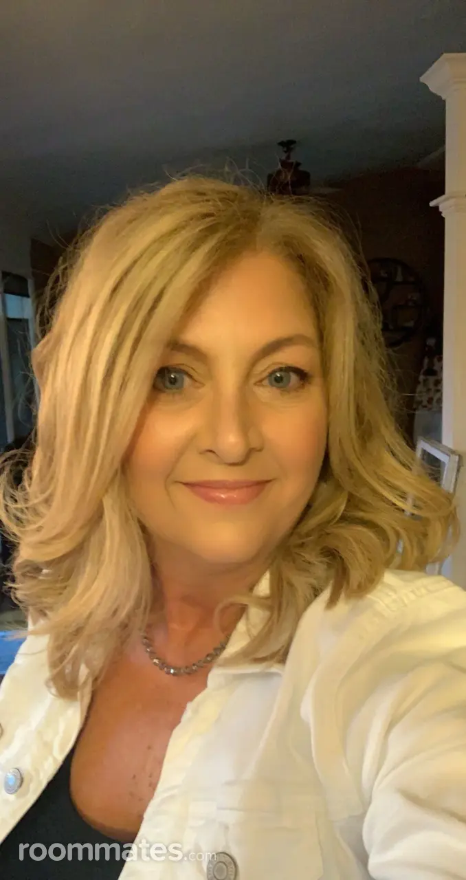 Profile photo 15 of 15