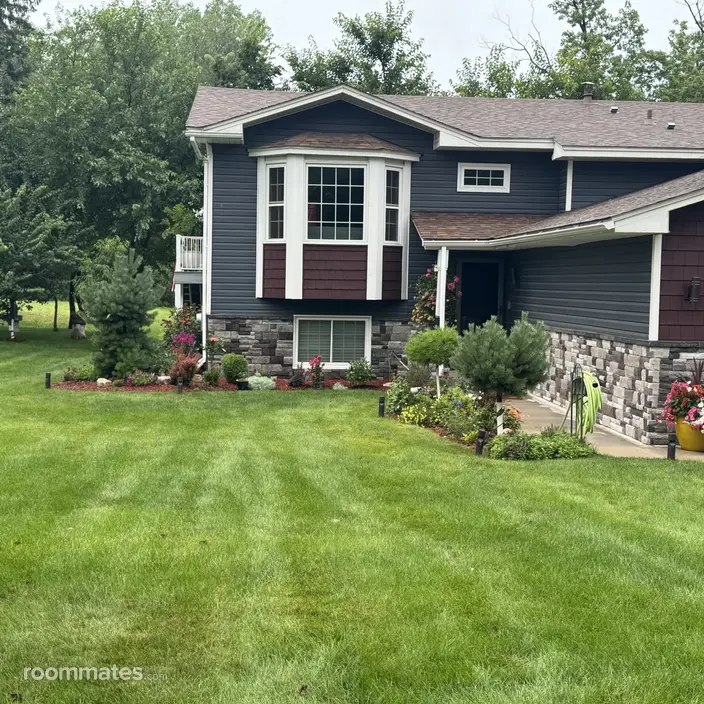 Room for rent in Eagan, MN $725, house