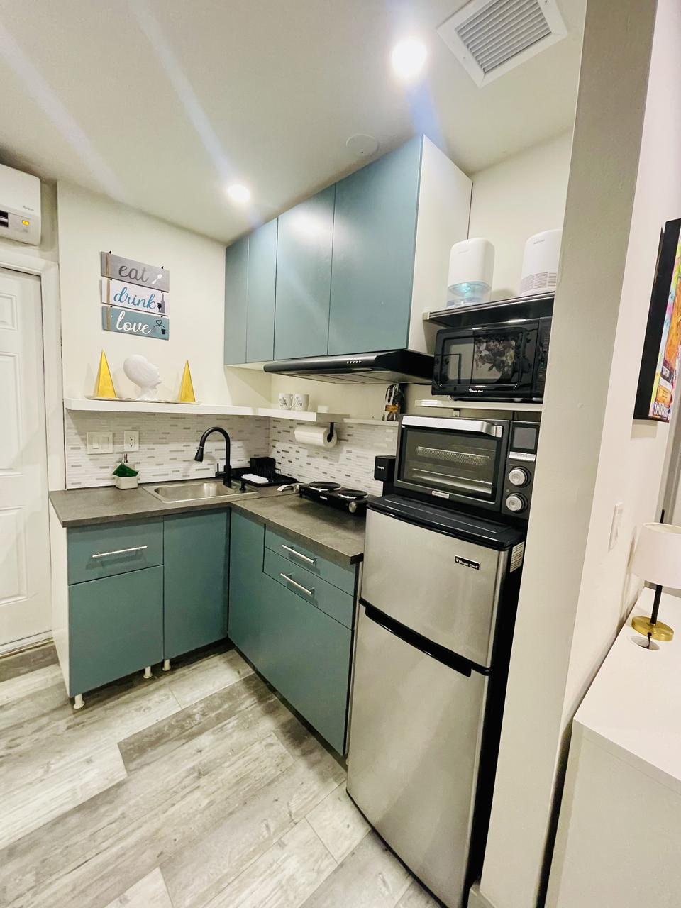 Profile photo 6 of 10