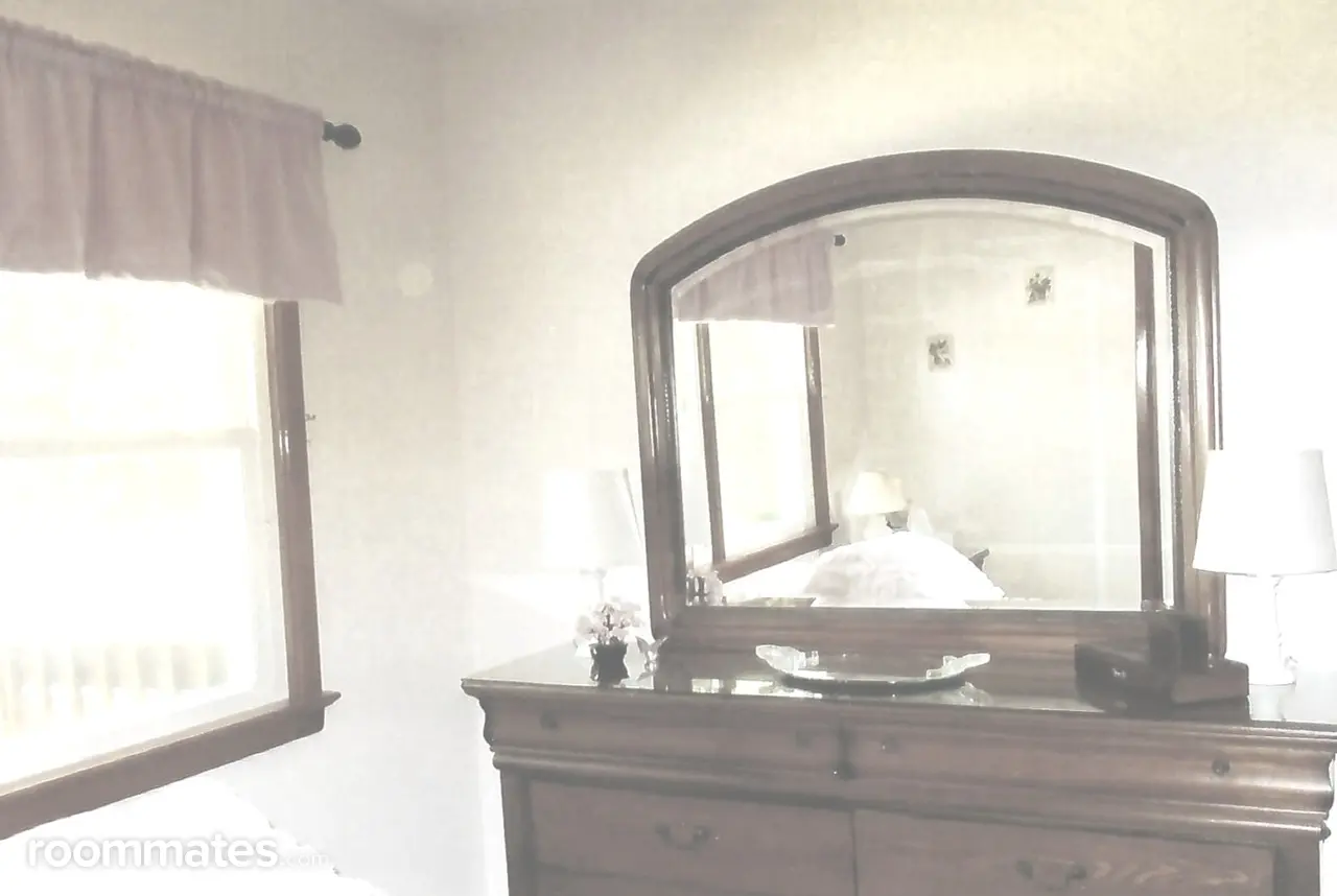 Profile photo 3 of 9