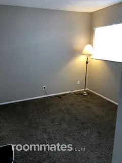 Room for rent in Sarasota, FL $795, condo