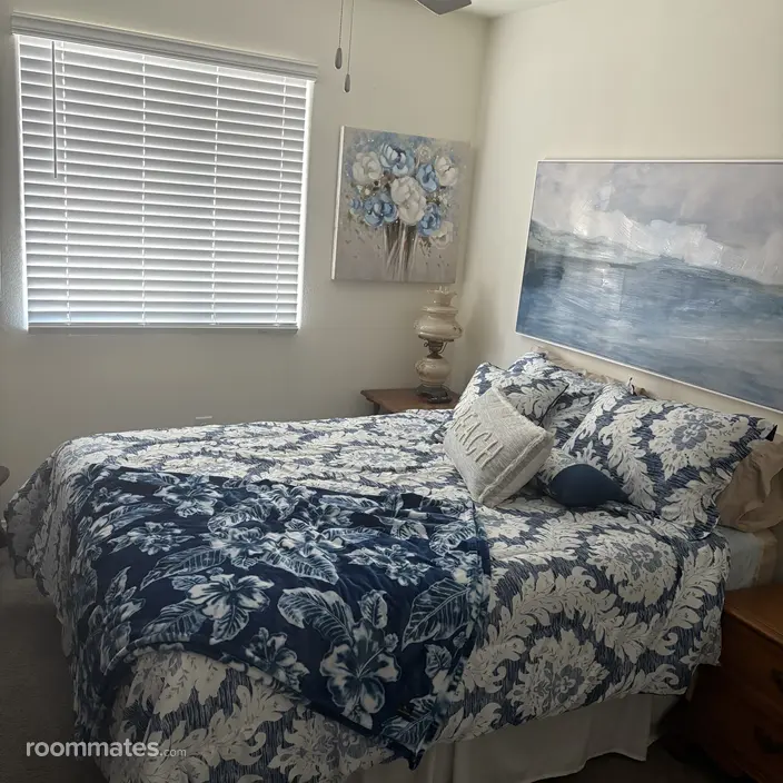 Room for rent in Henderson, NV $800, townhouse