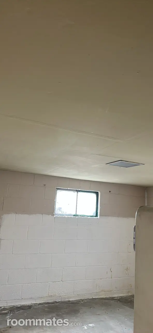 Profile photo 9 of 16