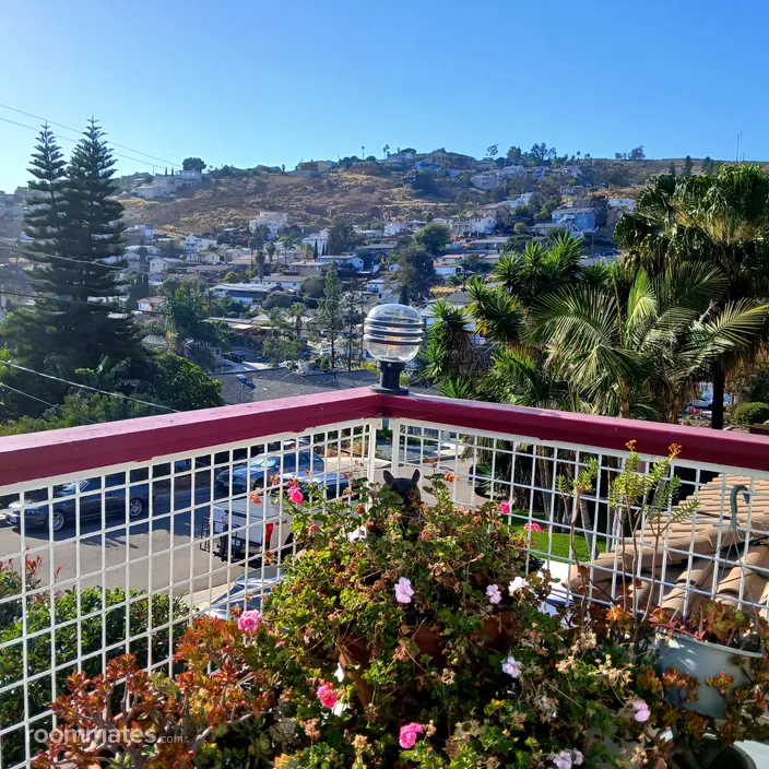 Room for rent in Spring Valley, CA $1200, house