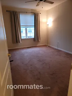 Room for rent in Brambleton, VA $1500, condo