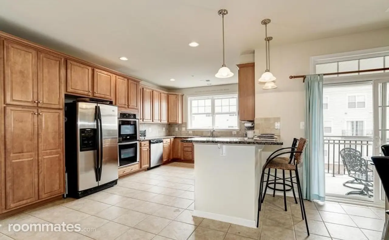 Profile photo 4 of 5