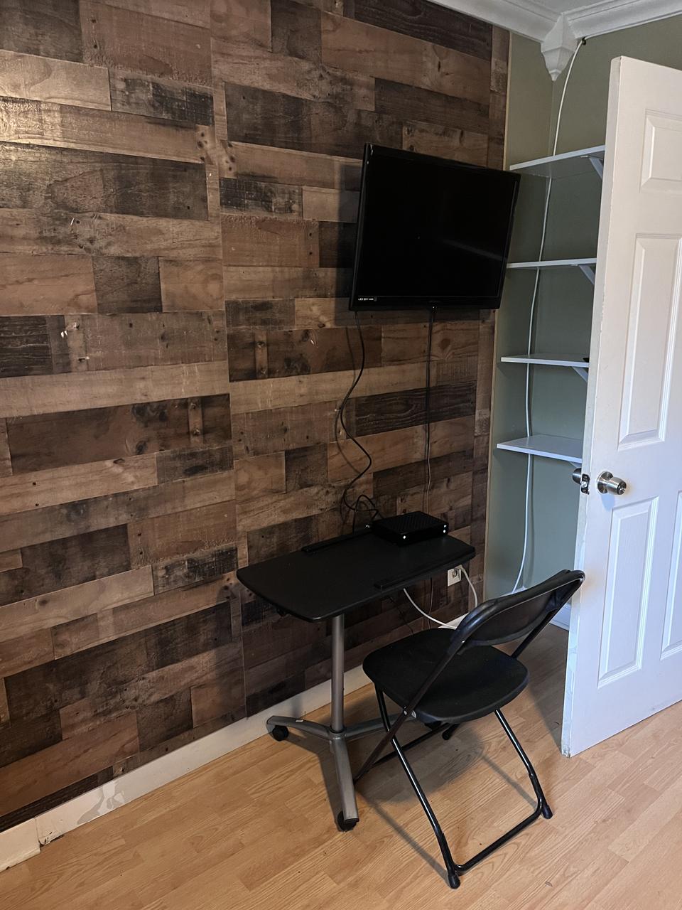 Profile photo 12 of 14