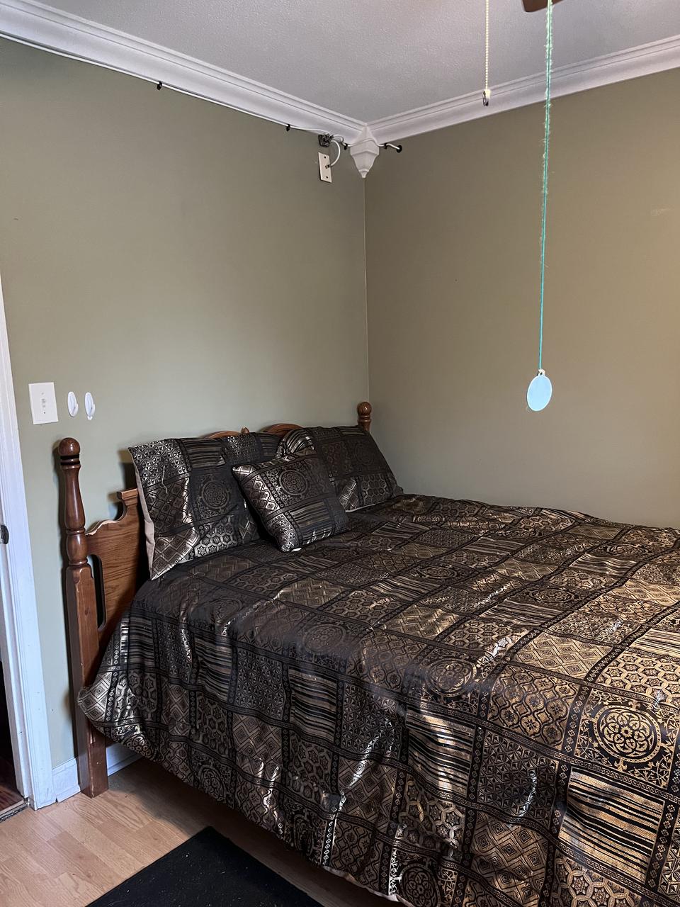 Profile photo 13 of 14