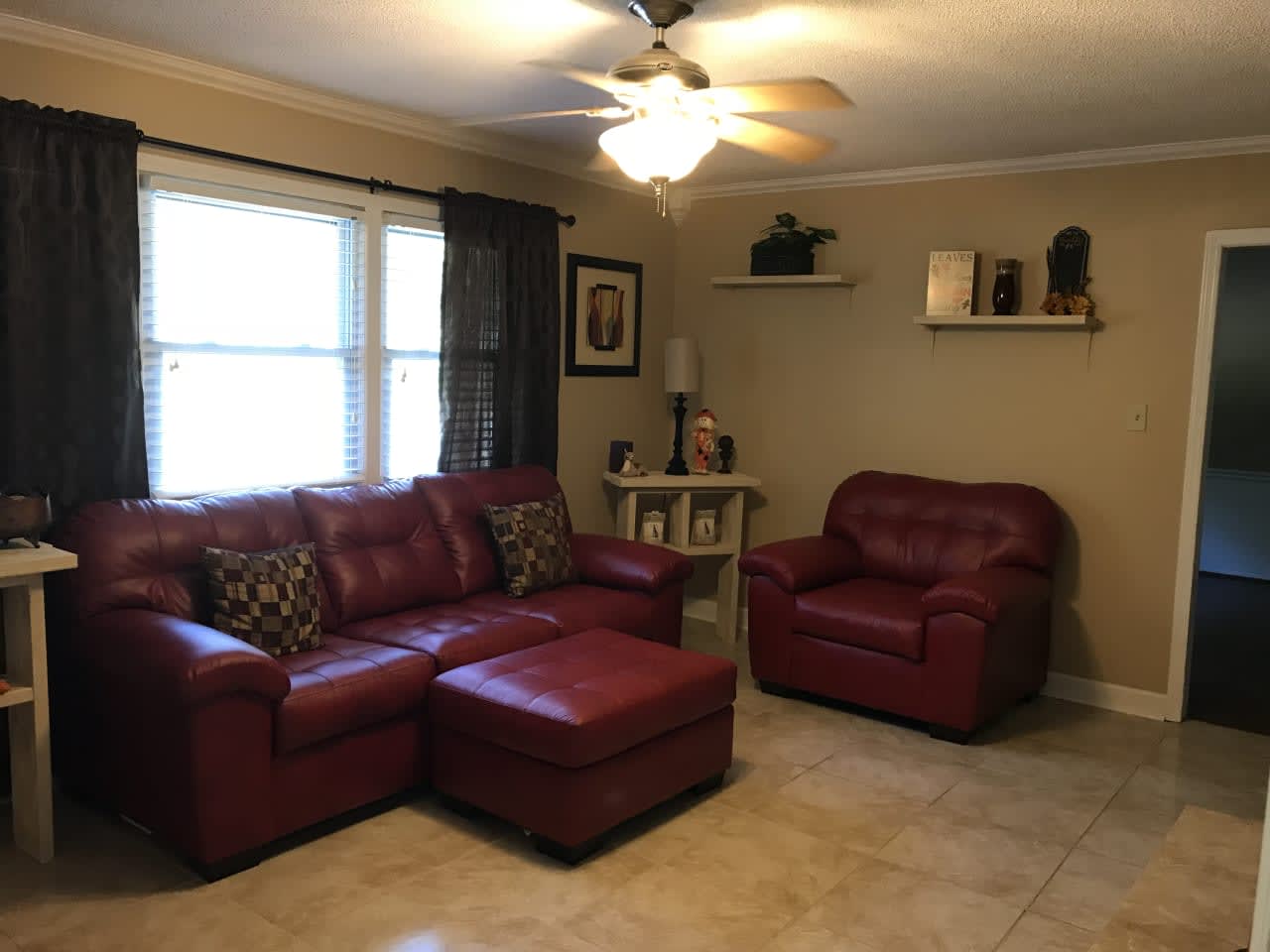 Profile photo 11 of 14