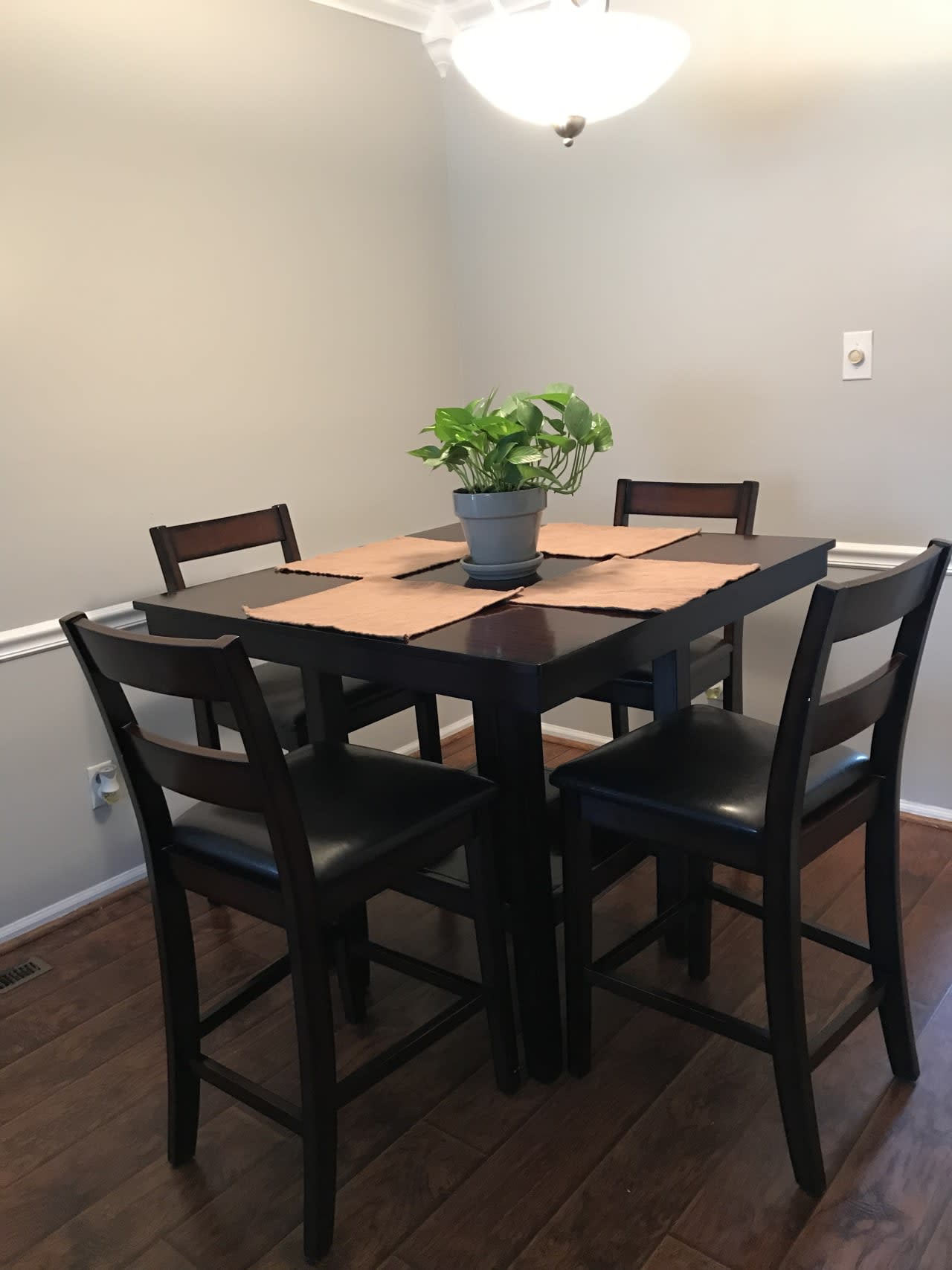 Profile photo 10 of 14