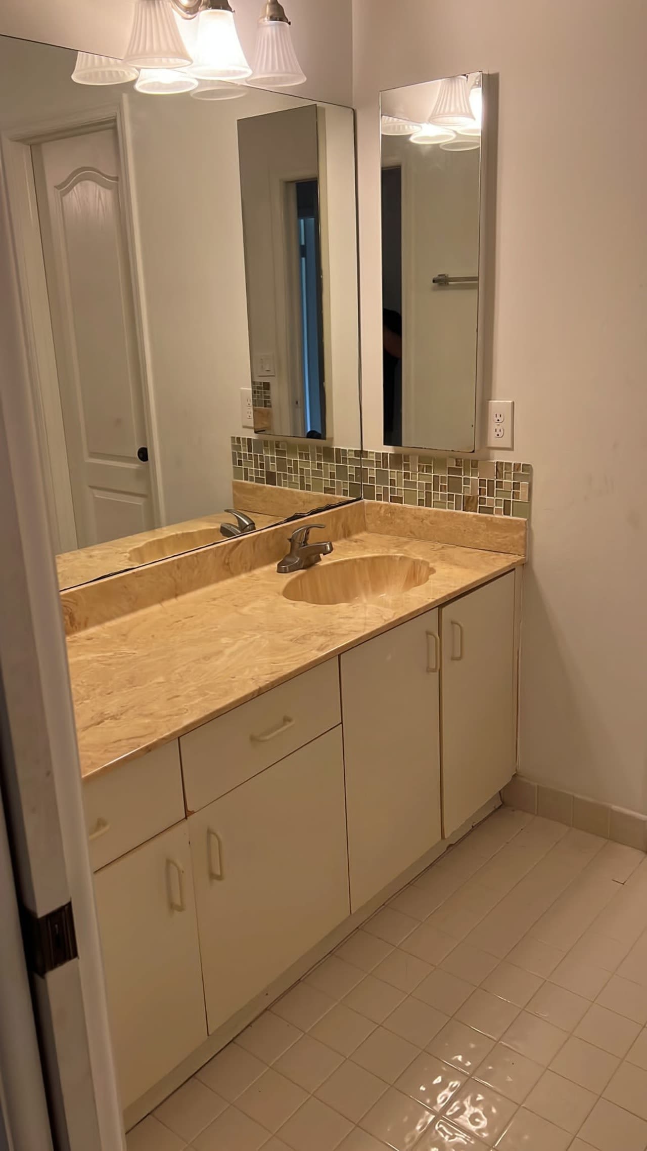 Profile photo 5 of 9