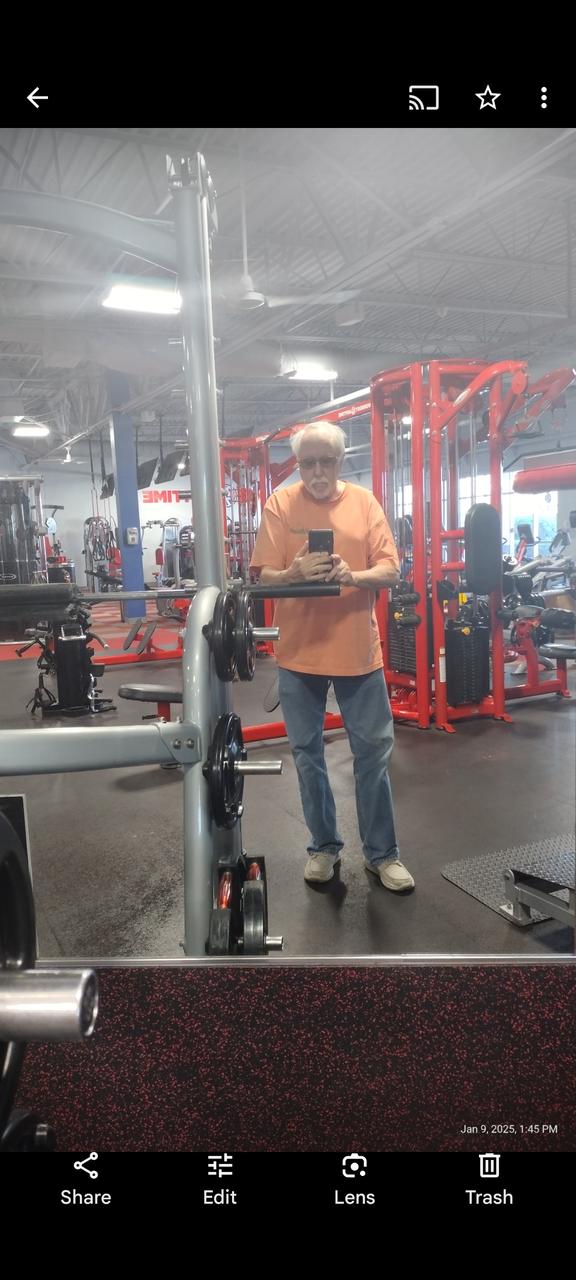 Profile photo 7 of 11