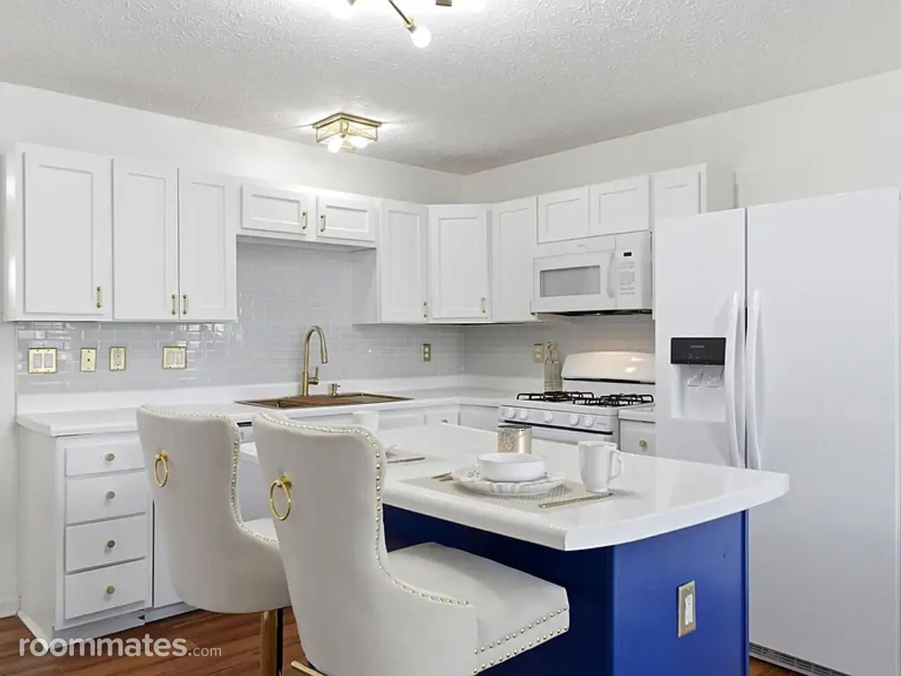 Profile photo 3 of 6