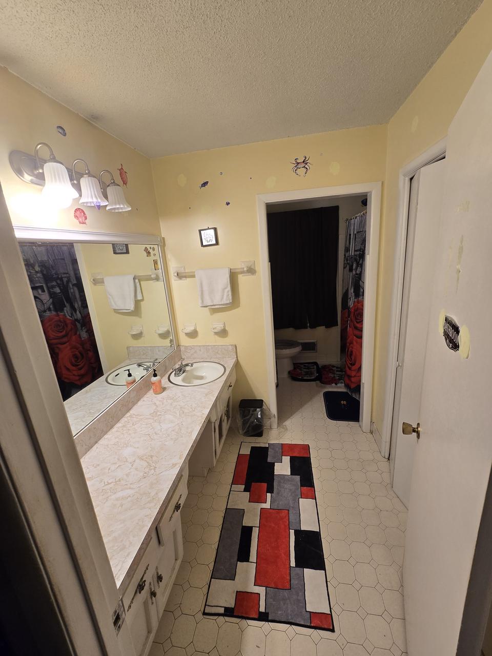 Profile photo 9 of 12