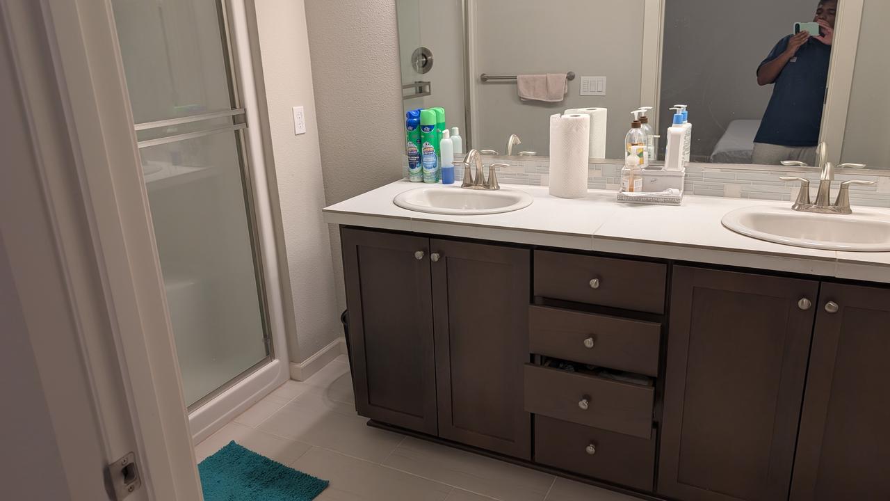 Profile photo 8 of 10