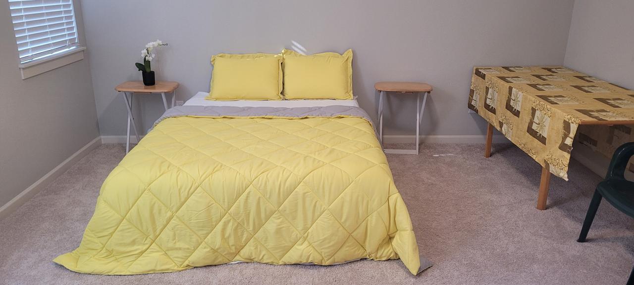 Profile photo 1 of 10