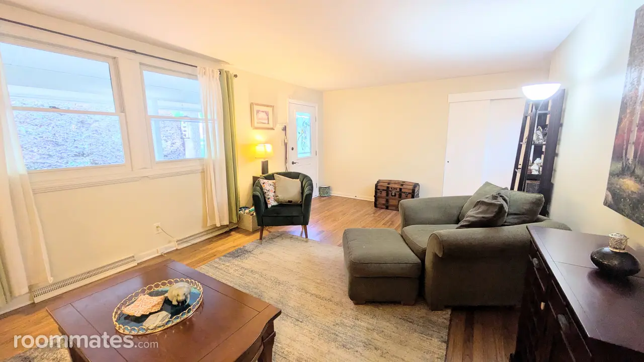 Profile photo 5 of 11