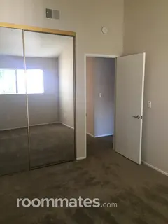 Room for rent in Huntington Beach, CA $1460, townhouse