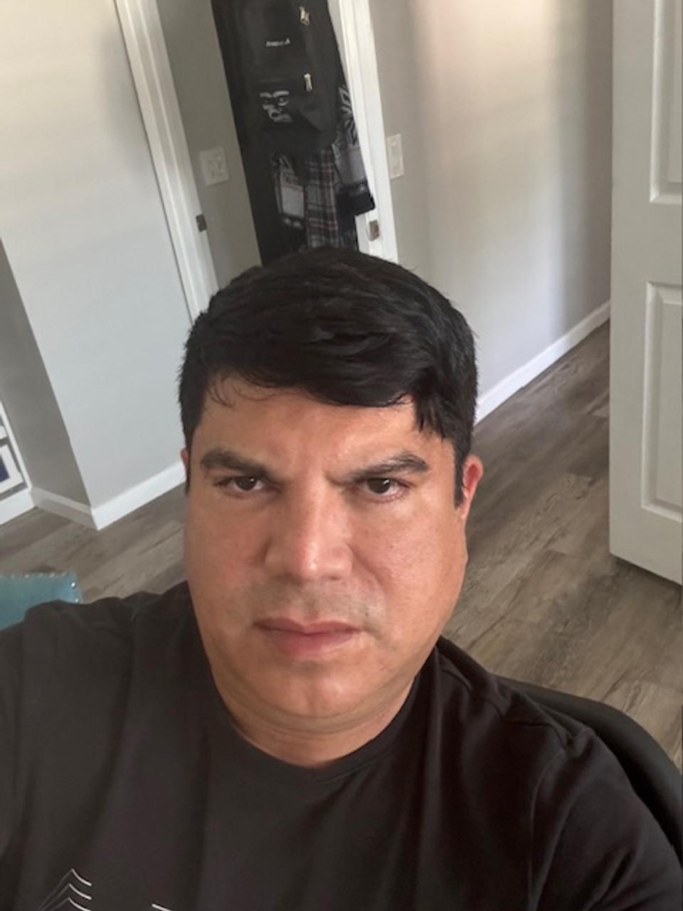 Profile photo 10 of 10