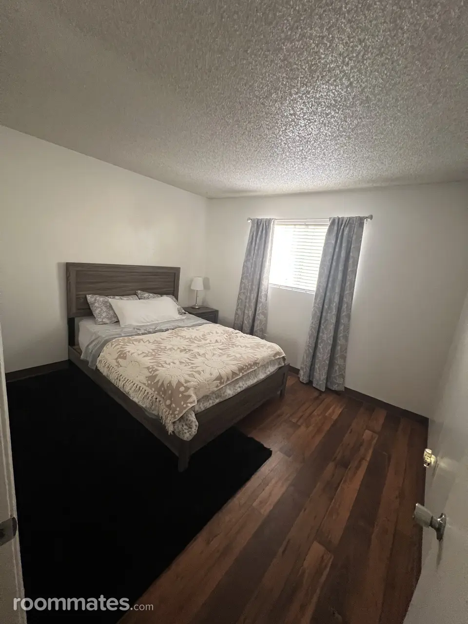 Profile photo 1 of 14