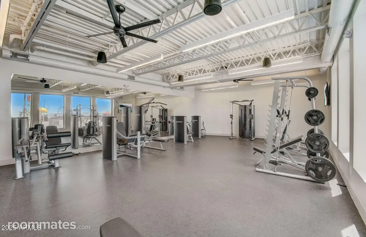 Profile photo 9 of 12