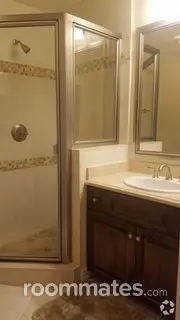 Room for rent in North Hollywood, CA $1300, condo