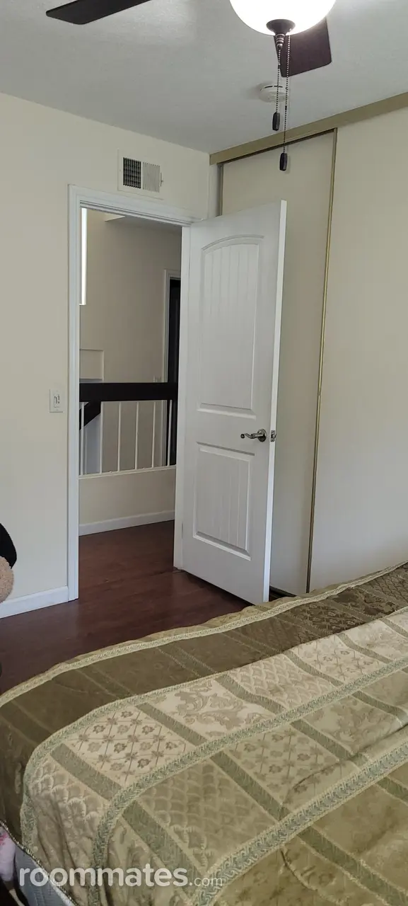 Profile photo 6 of 9